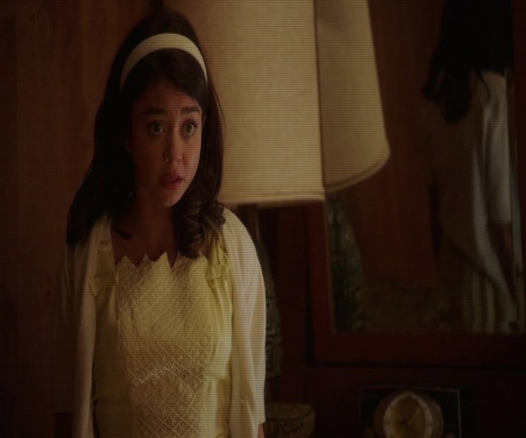 — În urma gestului lui de a îmi prinde bărbia pentru a îmi ridica privirea spre el, o roșeață - epis x 02 - can you keep it?