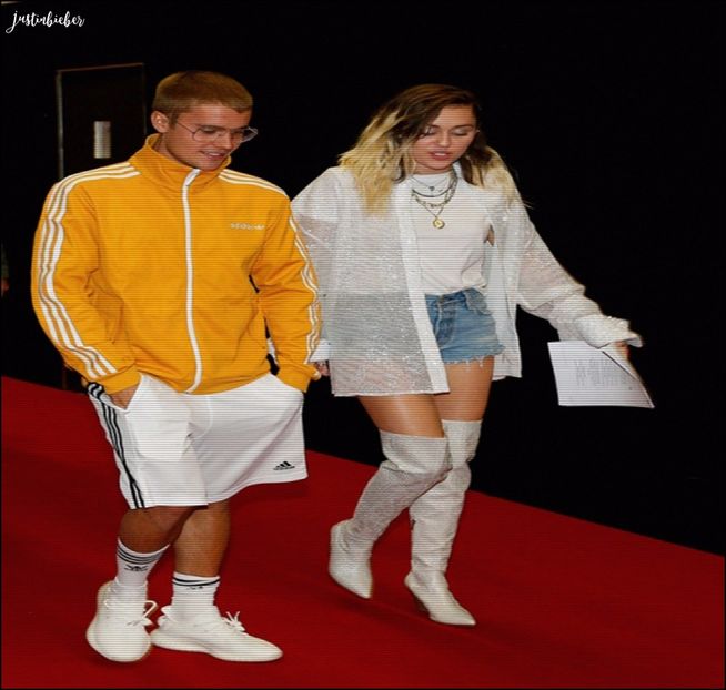 - Eh, atunci taci și înghite :( n-ai altă variantă :)) - you got a fetish for my love - ep 01