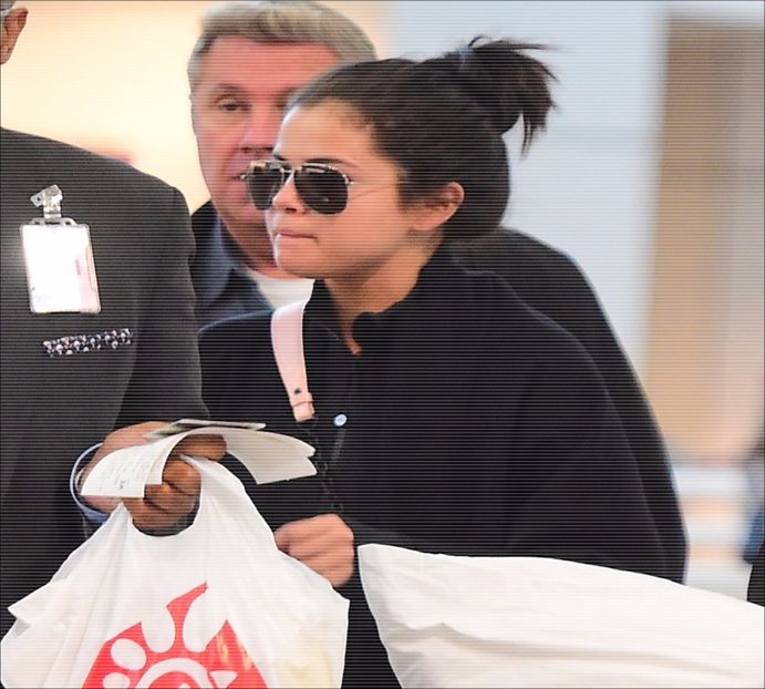 ╰k̷̷e̷̷e̷̷p̷ ̷♥̷ɓuıʇɥɓıɟ.; LMA SELENITA LMA CARO LMA - you got a fetish for my love - ep 01