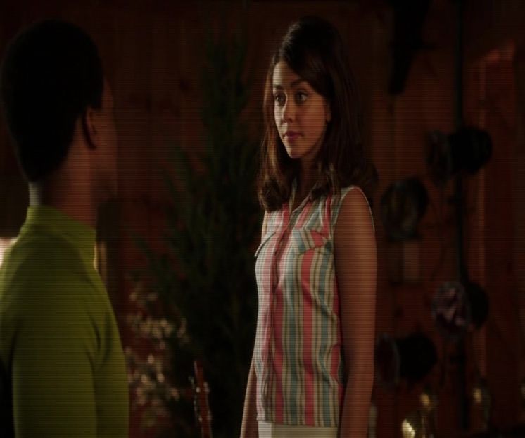 — ❞Abia aștept să o văd și pe ea.❞ Îi recunosc cu sinceritate. Îmi plec privirea spre mâna pe care - epis x 02 - can you keep it?