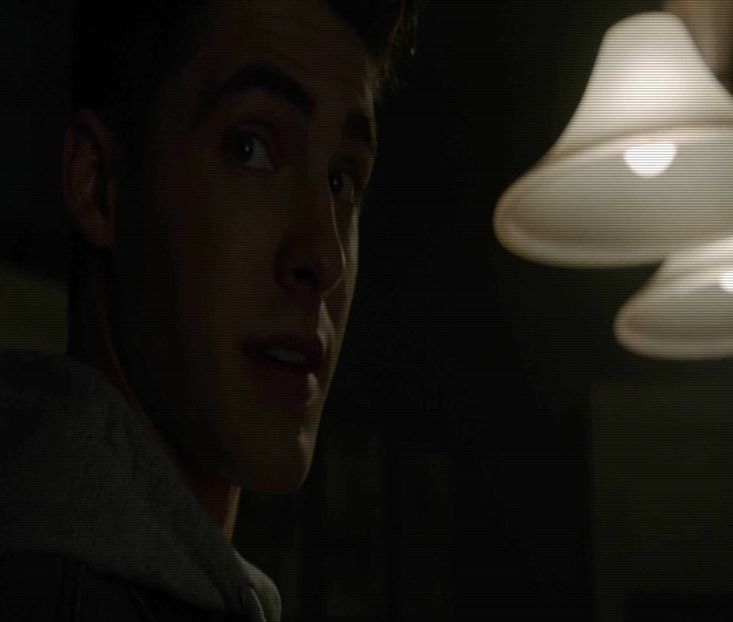 ♡ ∞┇; [cl] poate , cine știe .. [#se uită la ea , observă că parea că îi e puțin incomod să vorbeasc - epis x 02 - can you keep it?