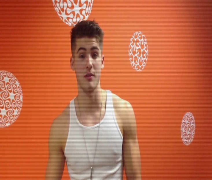 ♡ ∞┇; [cl] înțeleg .. uhm .. nu știu poate parcul de skate , stau destul de mult pe acolo și - epis x 02 - can you keep it?