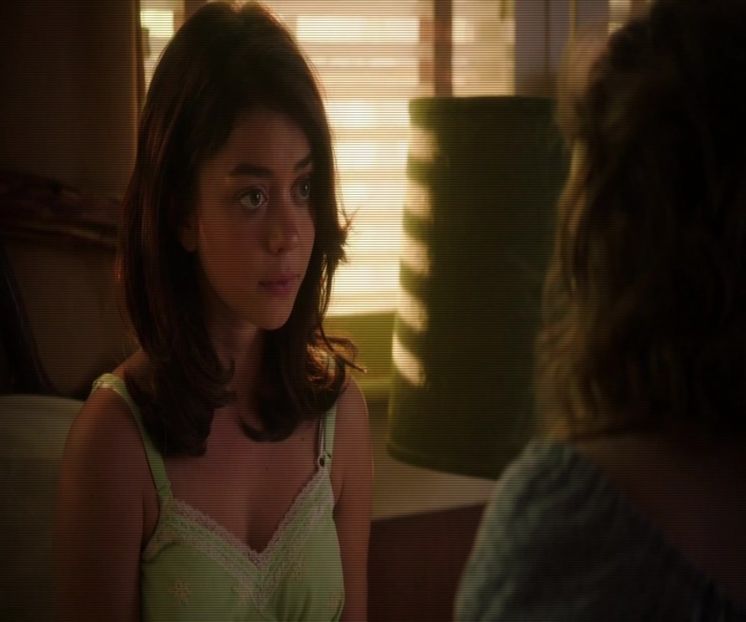 — Întrebarea lui mă entuziasma. ❞Nu știu. Vreau că băiatul să-mi fie fidel în primul rând.❞ - epis x 02 - can you keep it?