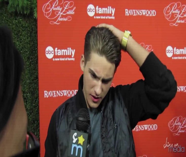 ♡ ∞┇; oh .. ok .. [#se uită la ea . da , era .. aproape ca și cum am fi făcut asta întotdeauna .. - epis x 02 - can you keep it?