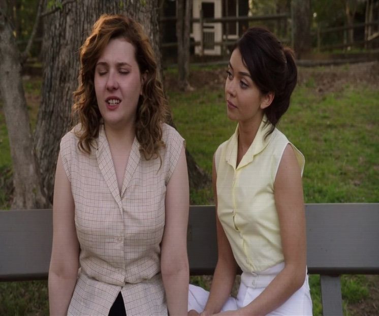 — ❞Da.. Dar să știi că mă mai poți dori să mă ții de mână dacă îți place.❞ Surâd și îmi flutur - epis x 02 - can you keep it?