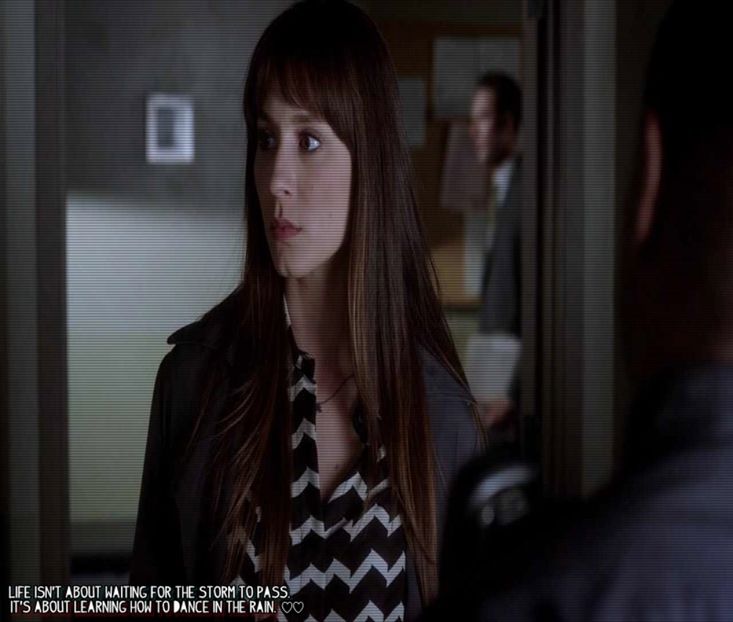 ϟ☾.єครt ☼F Eᴅᴇɴ ☪☂.  [cl] [#se uită pe sus pe panoul ăla pe care arată ce au . uhm ..  dublu - epis x 02 - can you keep it?