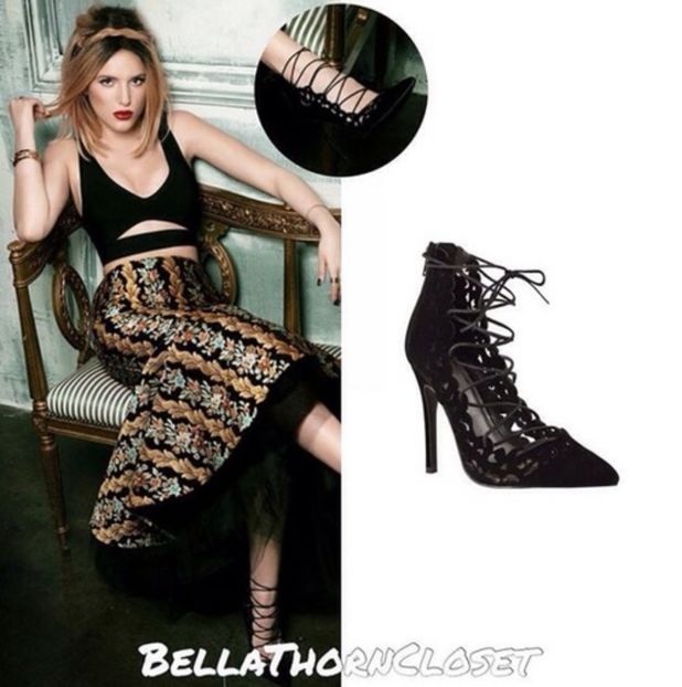 large (10) - bella thorne