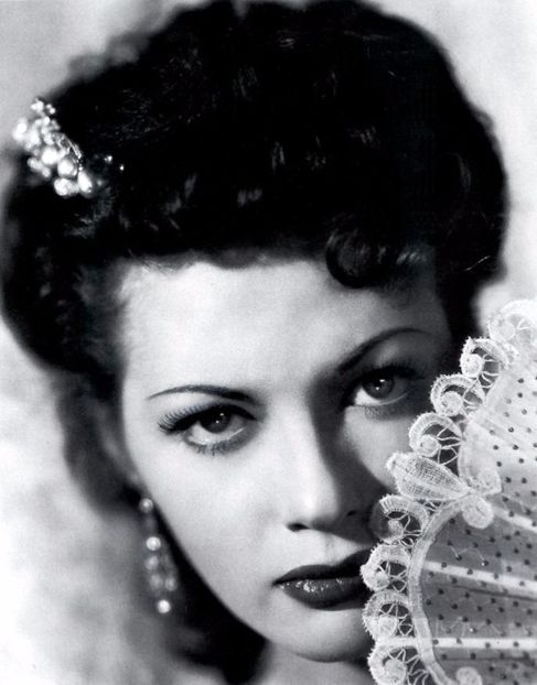  - Yvonne de Carlo