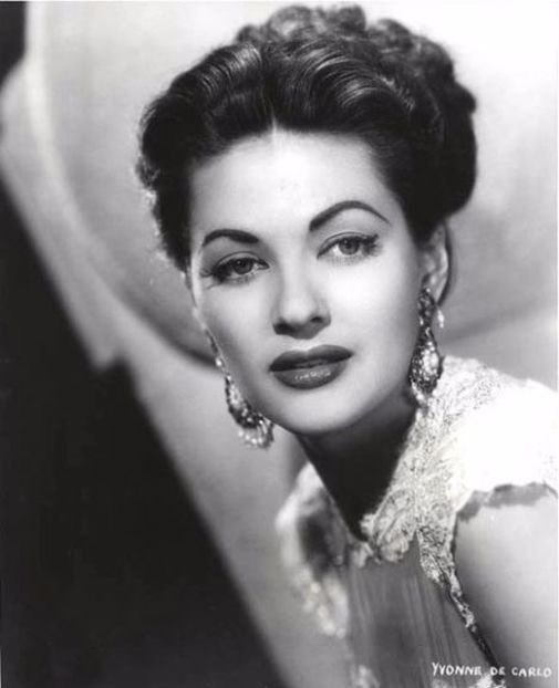 3qllx99tmyupq3ly - Yvonne de Carlo