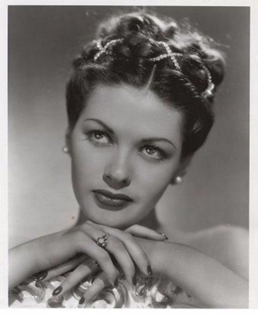 5ywhxnada1aj1ajn - Yvonne de Carlo