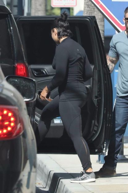  - x 2017 Leaving Gym in LA - April 5