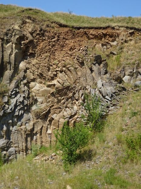  - Racos Coloanele de bazalt