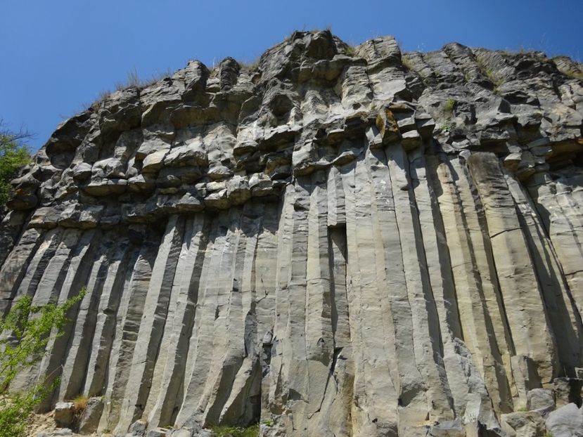  - Racos Coloanele de bazalt