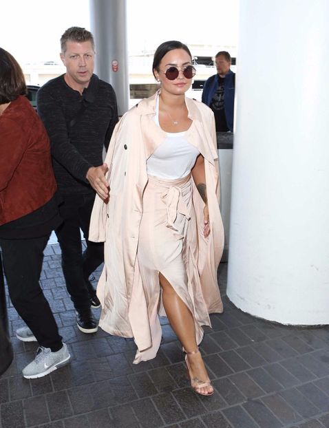  - x 2017 At LAX Airport in Los Angeles - May 16