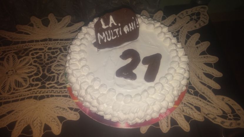 Tort cu vanilie și ciocolată - Retete 1
