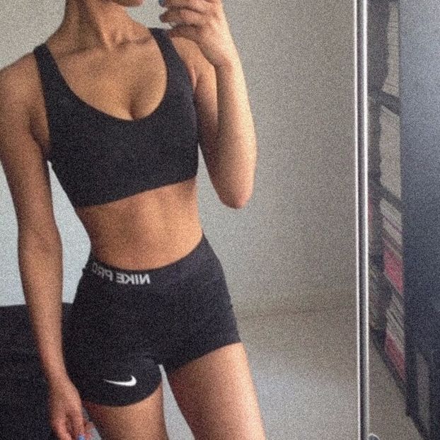 fac sport în timpul liber. mă simt mai bine și mă relaxez, deși - none of this feels real