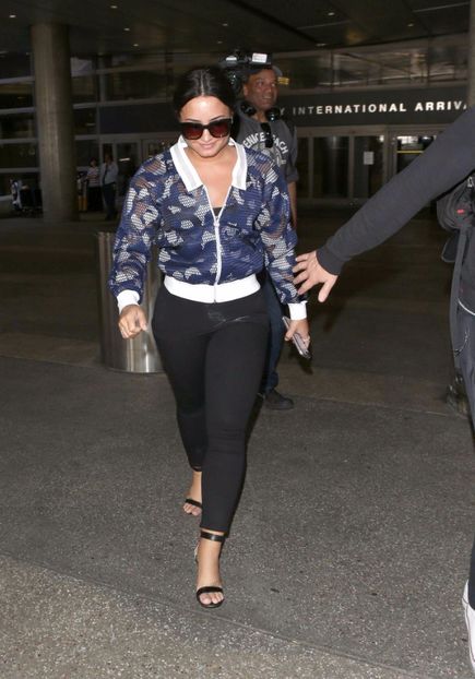  - x 2017 Arriving in LA - June 21