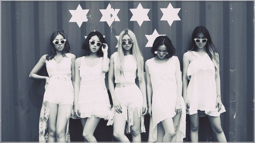 ● Dᴀʏ 063 → 01.08.2017 ♥ Ladies` Code ✓ - im the biggest hit on this stage__