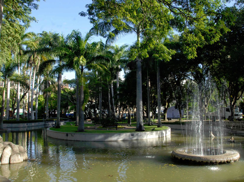  - Frumusetile De Langa Noi