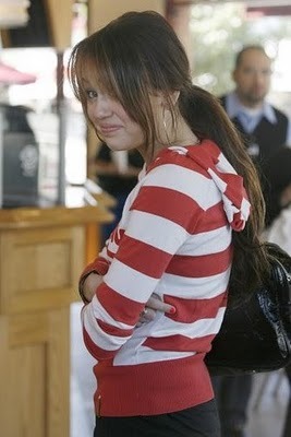 2367036150_bbee845905 - Miley Cyrus 2