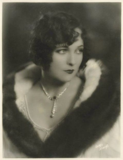 Jacqueline Logan (2) - Silver Screen Actresses