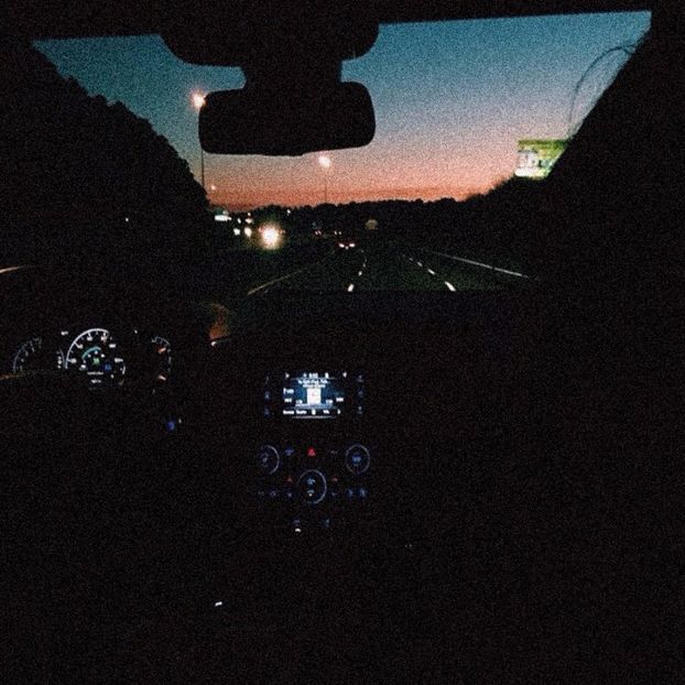 cea mai mare plăcere a mea este aceea de a merge noaptea, și nu numai, - none of this feels real