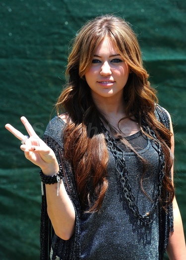 10248749_BOVGUDSRE - Miley Cyrus PEACE