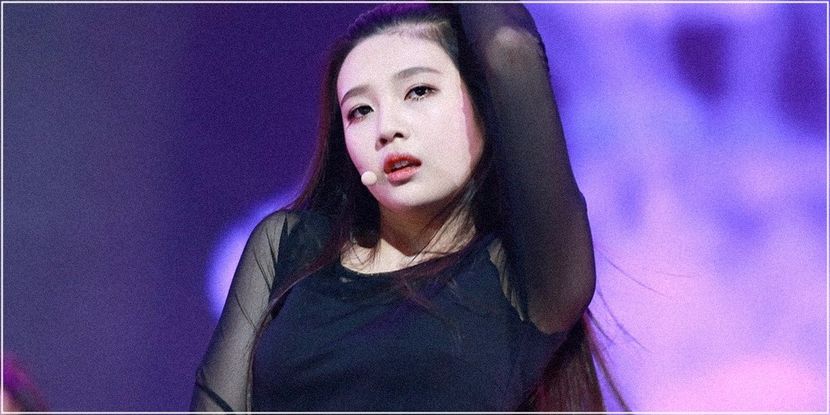 「 Day52 — 조이 — 04.08.2017 」 - X - RED like a perfect VELVET