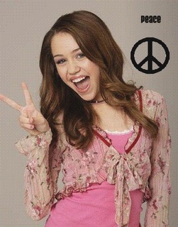 miley+cyrus+peace+sign - Miley Cyrus PEACE
