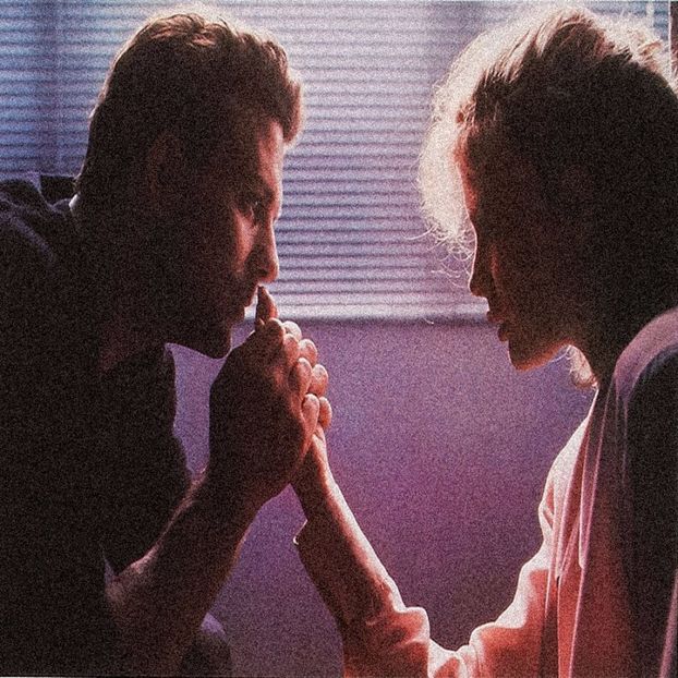 am prins o pasiune pentru filmul nouă săptămâni și jumătate. l-am văzut - none of this feels real