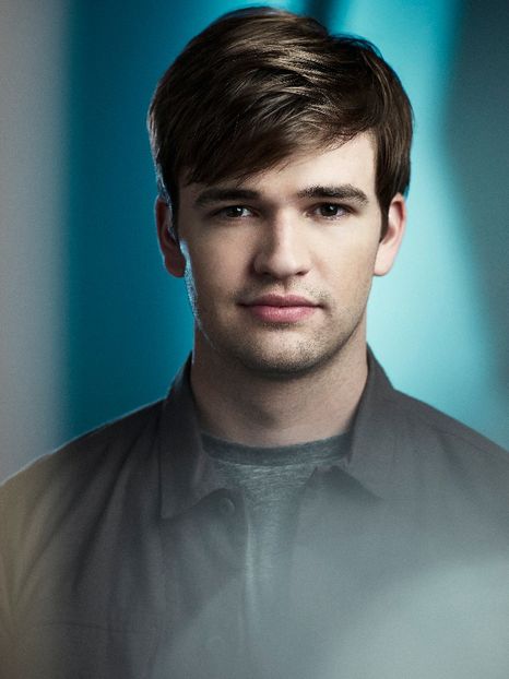 Burkely Duffield as Holden - Beyond