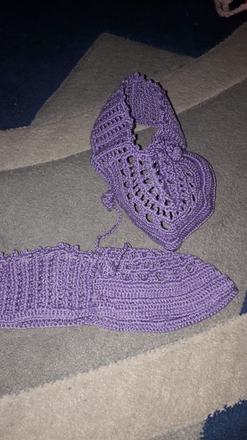  - Haine și jucării lucrate manual