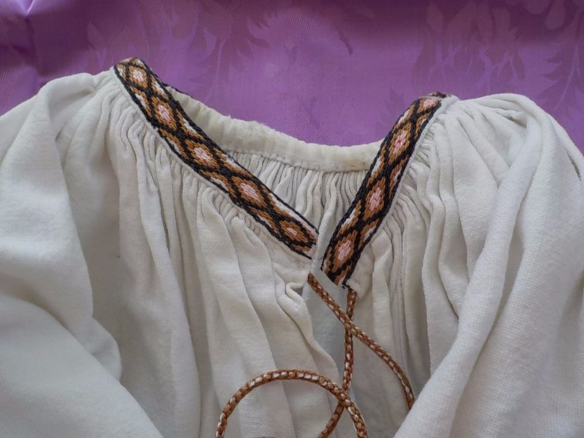  - colectie proprie de costume traditionale