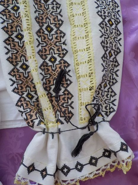  - colectie proprie de costume traditionale
