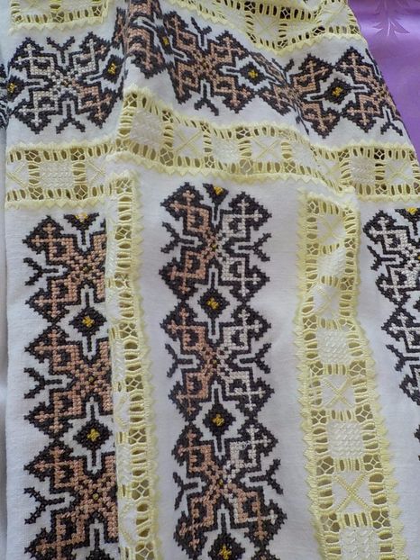  - colectie proprie de costume traditionale