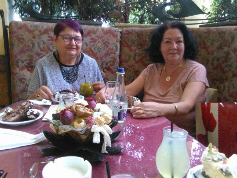 20180011_1633714569974333_917915449_o - ziua lui Mariana 2017