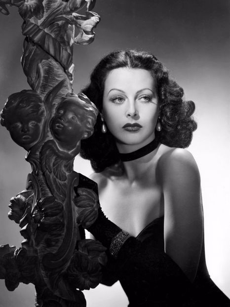hedy_portrait_1940s_01 - Hedy Lamarr
