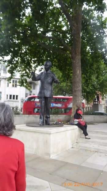 P1040387 - LONDON 22 AUG 2017