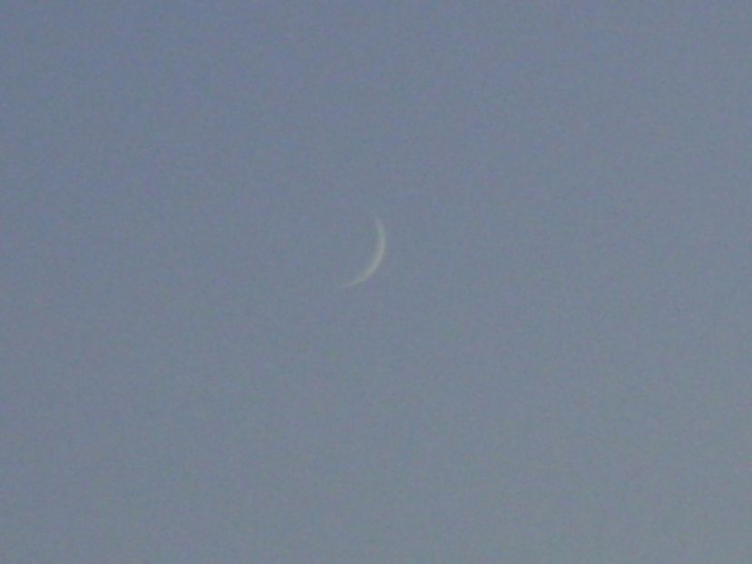 Luna Noua in Balanta - Luna - Soarele si norii - 1