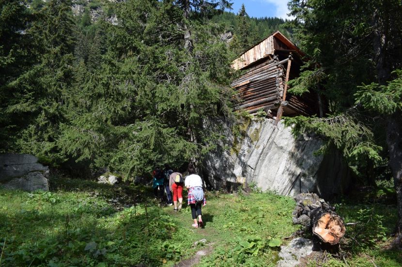  - 2017 -Obarsia Lotrului - a doua zi - traseul cu Refugiul Agatat