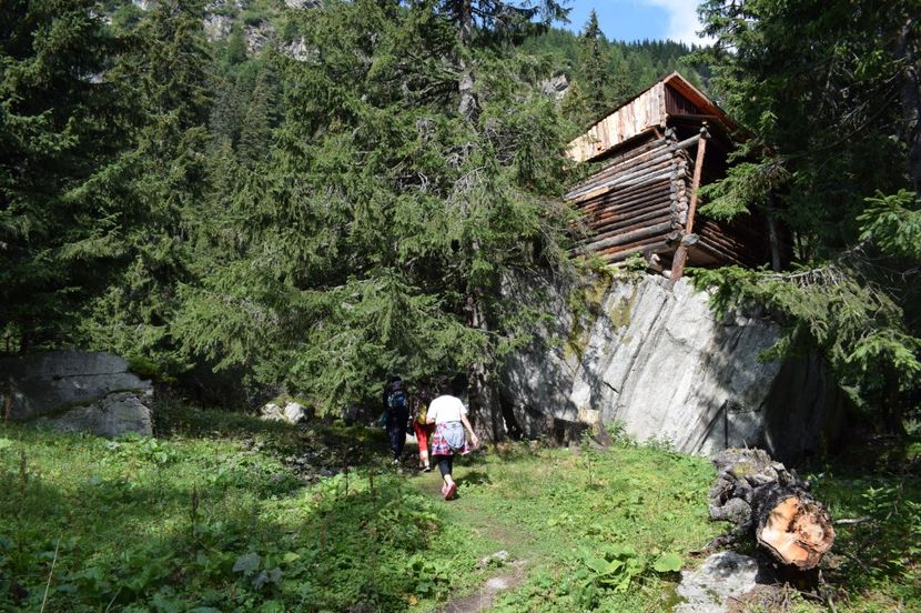 - 2017 -Obarsia Lotrului - a doua zi - traseul cu Refugiul Agatat