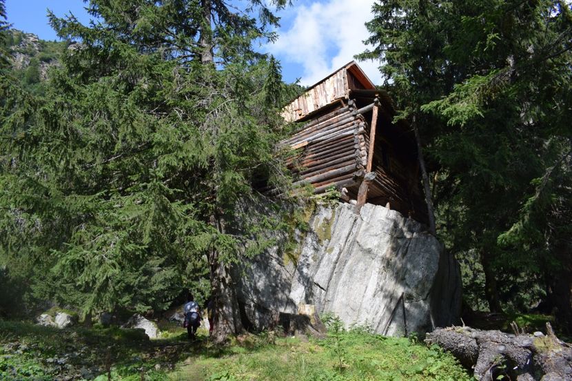  - 2017 -Obarsia Lotrului - a doua zi - traseul cu Refugiul Agatat