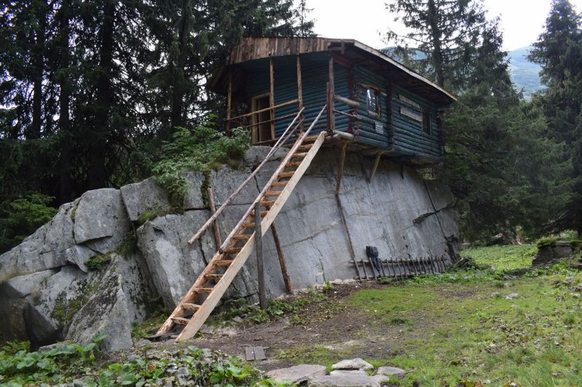  - 2017 -Obarsia Lotrului - a doua zi - traseul cu Refugiul Agatat