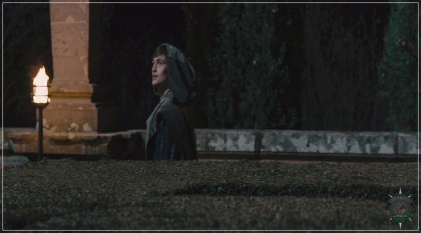 ♛ (o ascultă cu privirea spre tufiș) Asta se poate rezolva. (se apropie de el, cu o mână - Episod 02 numele lui îţi dă fiori reci