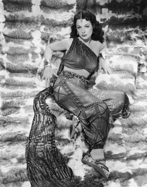 hedy_samson_and_delillah_promo_pic- - Hedy Lamarr