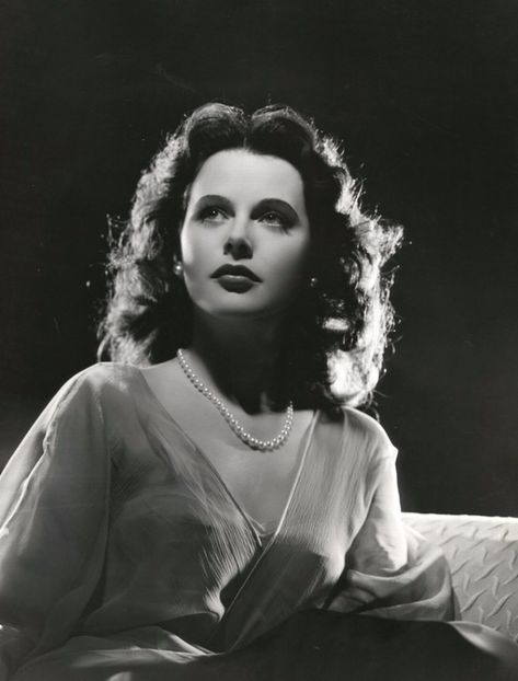 portrait_40s_23md72375 - Hedy Lamarr