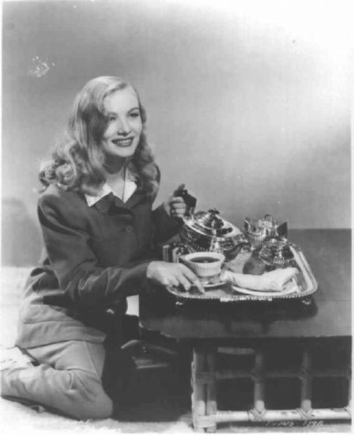 600full-veronica-laketyrtyr - Veronica Lake