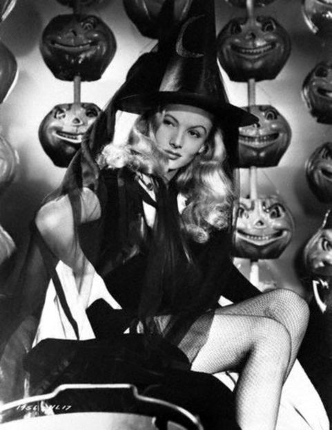 witch - Veronica Lake