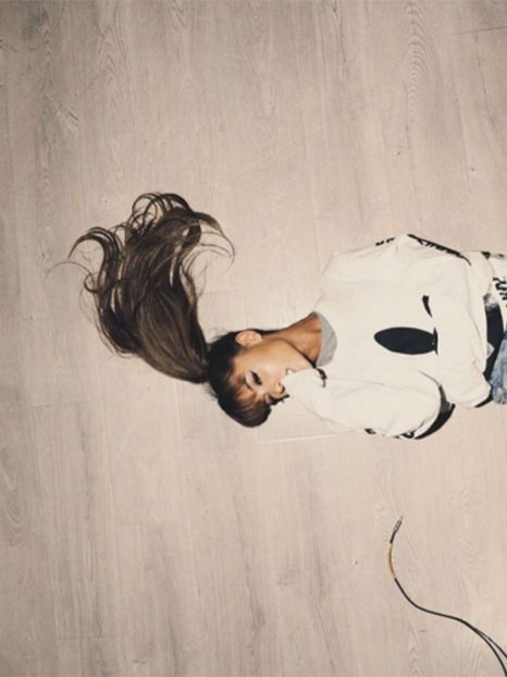 ariana-grande-hottest-instagram-pics-1-1480455716 - Ariana Grande