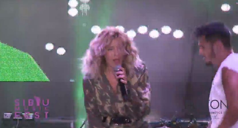 bandicam 2017-09-09 22-23-18-430 - 01 Ereteam concert SIBIU MUSIC FEST